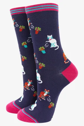 4478CPPNB Navy Cat and Flower Pots Bamboo Socks